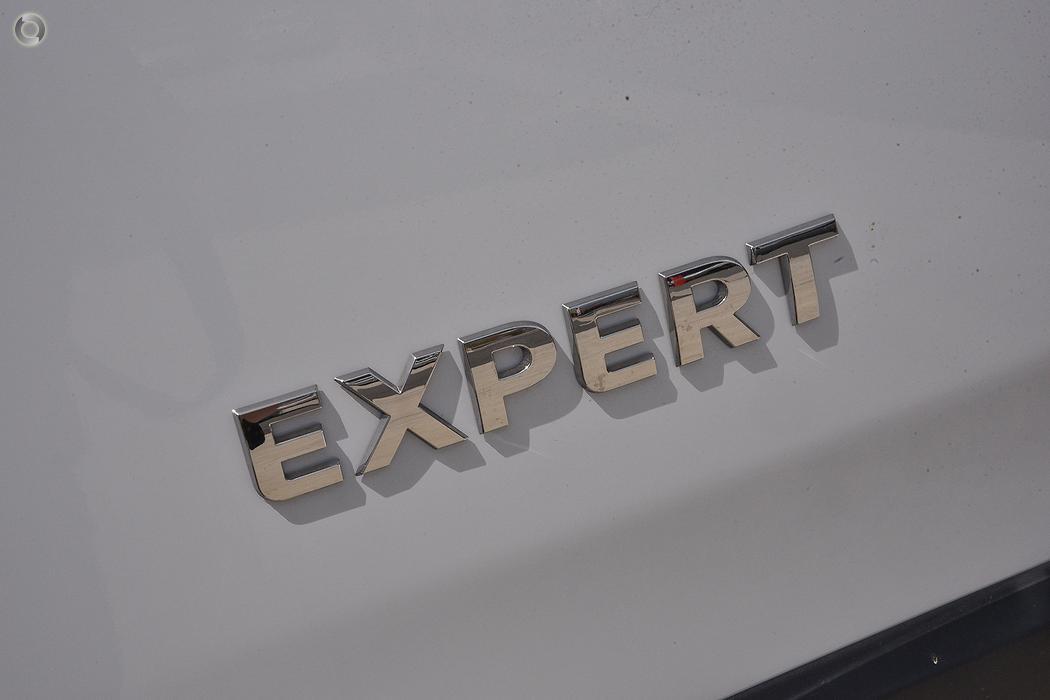 2022 Peugeot Expert Pro Van
